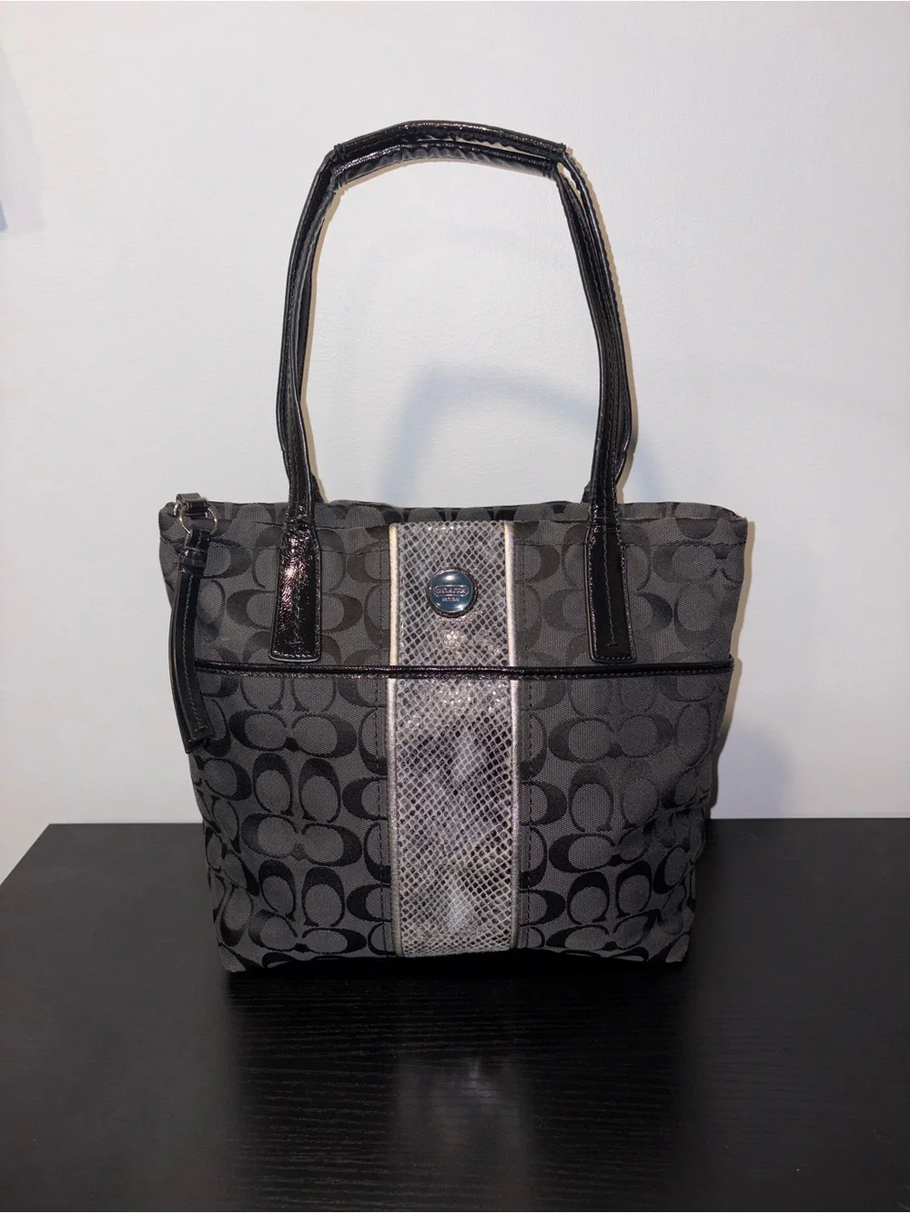 Coach F26706 Signature Gray Black Tote Shoulder Bag Snake Print Stripe
